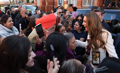 Princess of Wales marks Holi in Leicester with temple visit, dance, and Aakash Odedra company