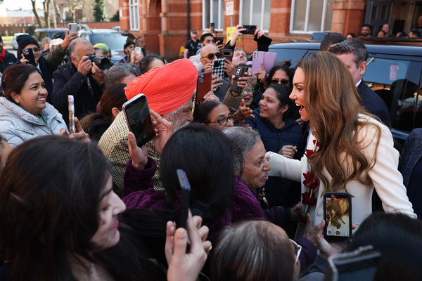 Princess of Wales marks Holi in Leicester with temple visit, dance, and Aakash Odedra company