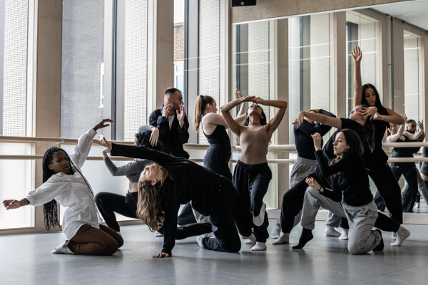 Taking it Higher: Dance in HE Taking it Higher: Dance in HE