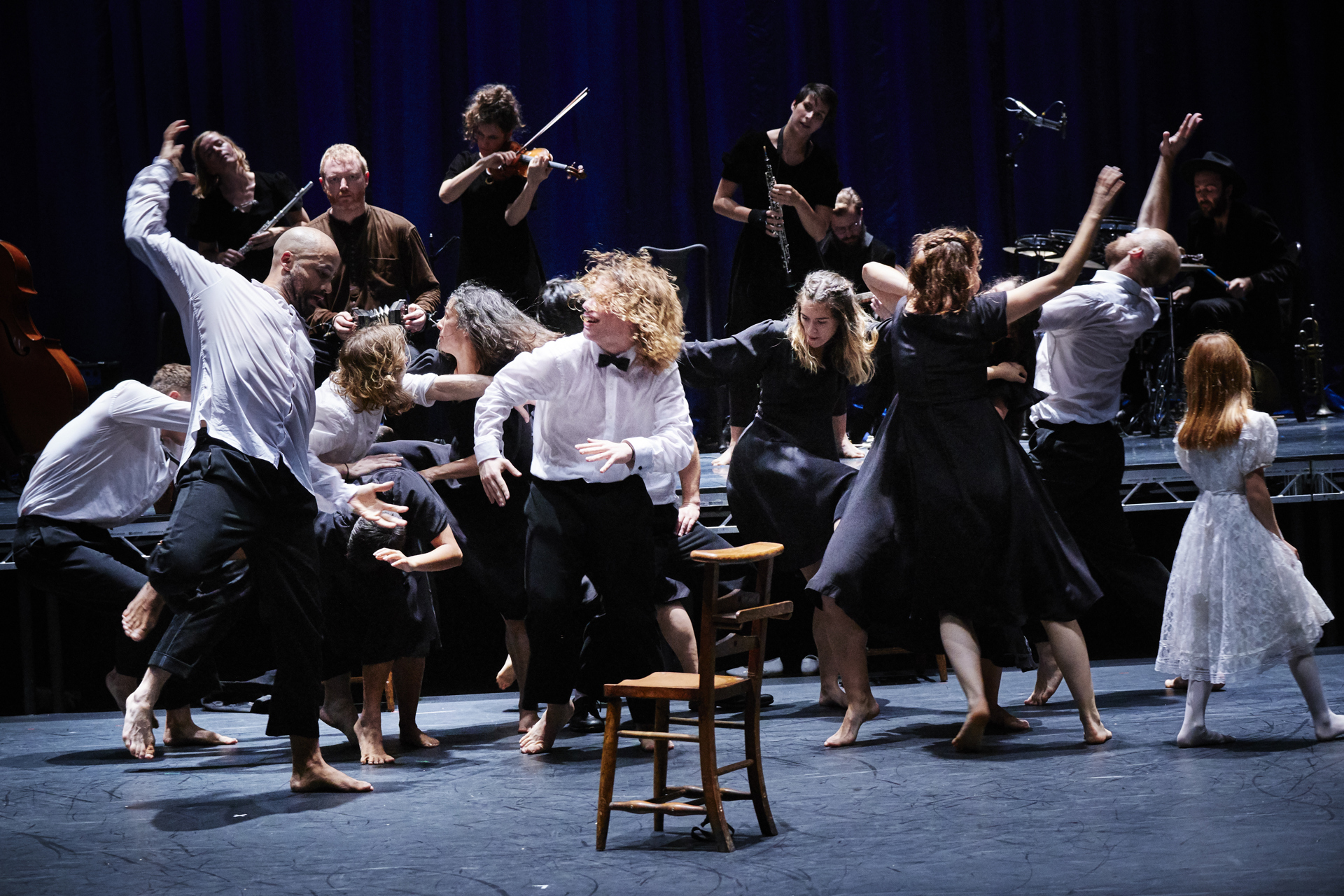 Dance Consortium - Michael Keegan-Dolan's MÁM, photo - Ros Kavanagh Dance Consortium - Michael Keegan-Dolan's MÁM, photo - Ros Kavanagh
