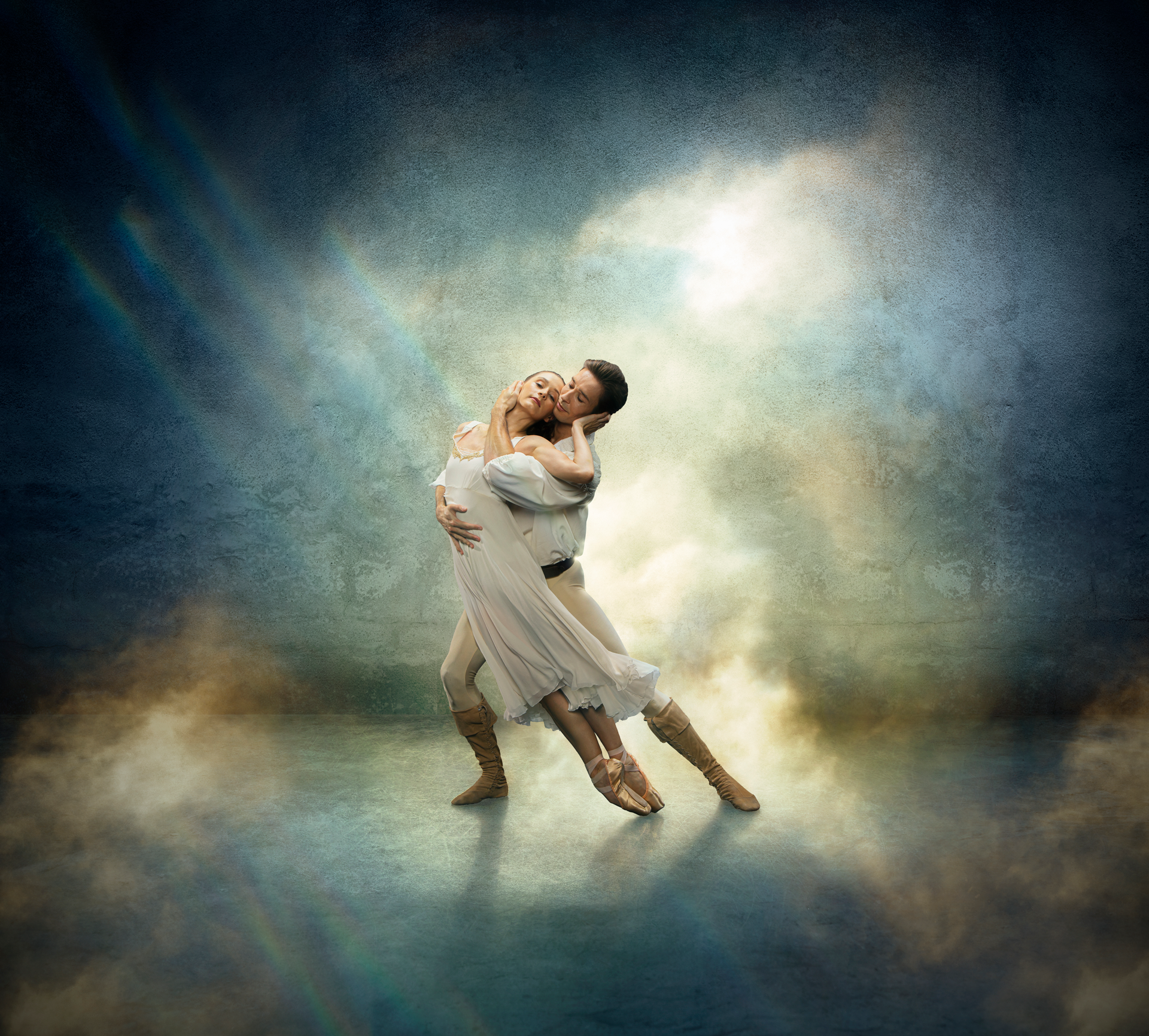 Amber Lewis and Joseph Taylor in Romeo & Juliet. Photo Guy Farrow. Amber Lewis and Joseph Taylor in Romeo & Juliet. Photo Guy Farrow.