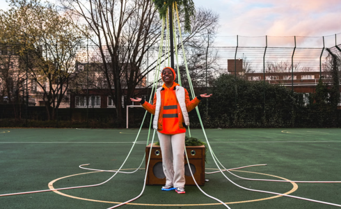 UK artist Linett Kamala has reinvented traditional maypole dancing by adding dancehall, drum’n’bass and LED lights