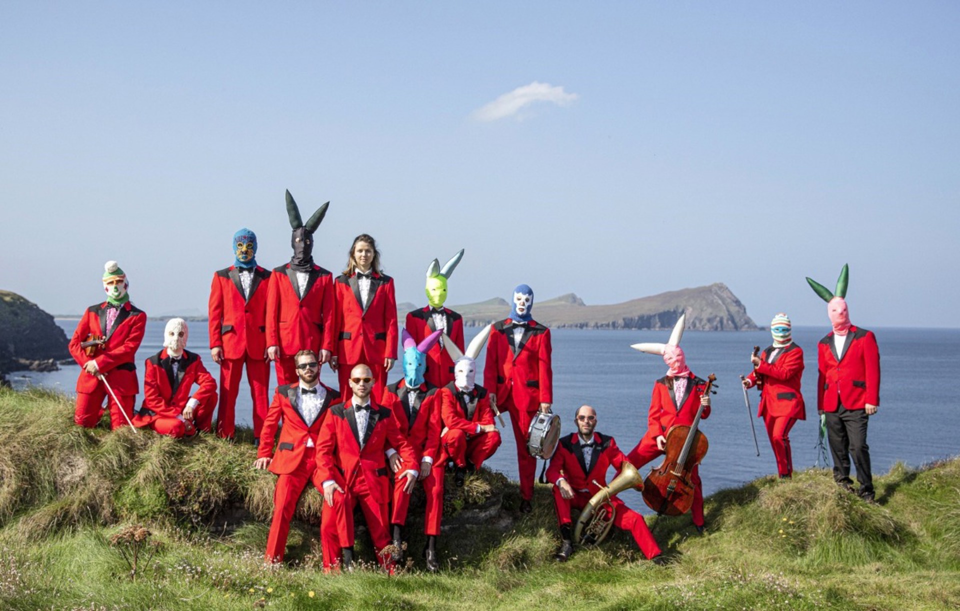 Nobodaddy musicians and dancers at Teaċ Daṁsa, An Ghlaise Beag, Ballydavid Co Kerry. Photo Fiona Morgan Nobodaddy musicians and dancers at Teaċ Daṁsa, An Ghlaise Beag, Ballydavid Co Kerry. Photo Fiona Morgan