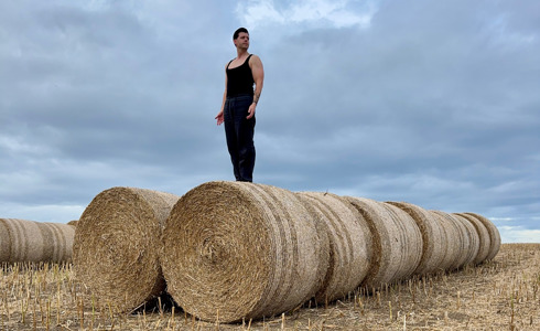 Eliot Smith Dance to Embark on Sustainable International Tour Across Denmark via Ferry, Train, and Bus — No Planes